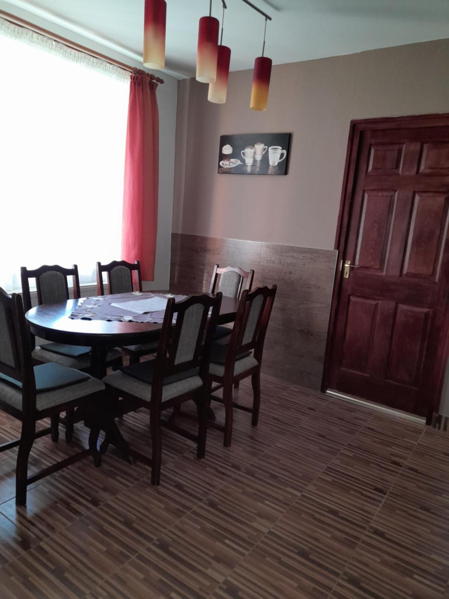 Vadrozsa Vendeghaz-Apartman Demjén エクステリア 写真