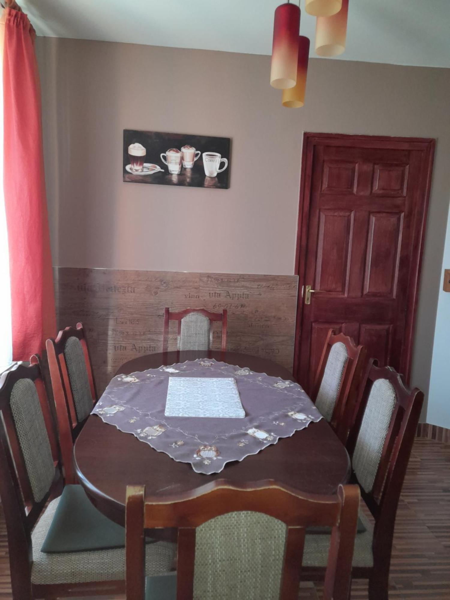 Vadrozsa Vendeghaz-Apartman Demjén エクステリア 写真