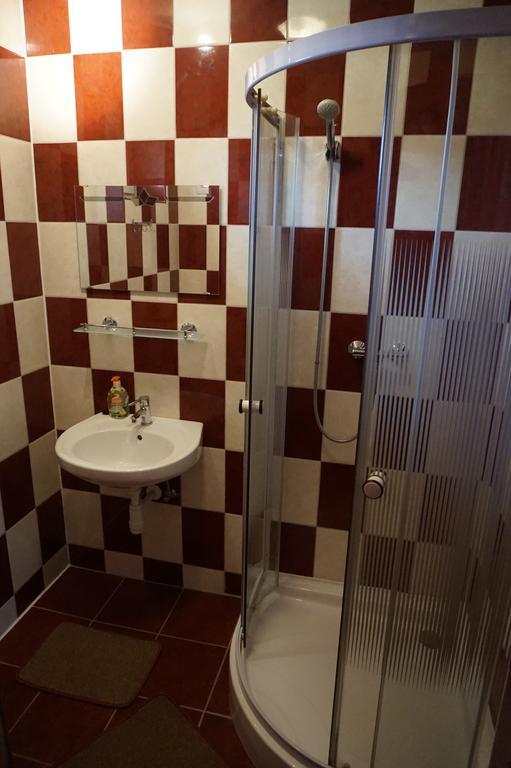 Vadrozsa Vendeghaz-Apartman Demjén エクステリア 写真